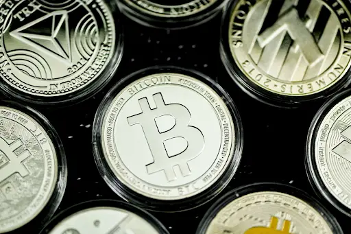 The Technological Convergence: AI and Blockchain in Betting Applications