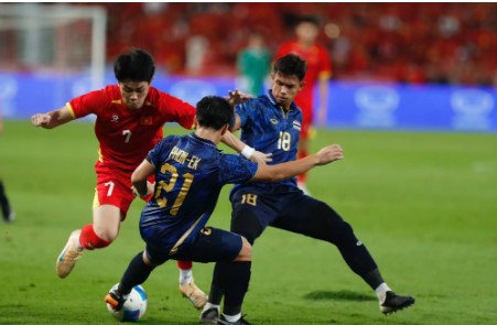 Follow all the football matches with the continuously updated data at KQBD Live Football.